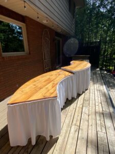 Our serpentine buffet tables provide an attractive and efficient way to serve